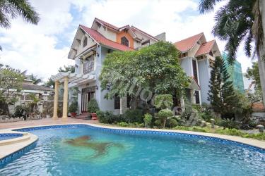 A Big Villa In Dist 2