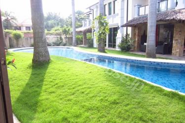 小さなコンパウンドの一角VILLA