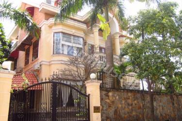 Beautiful Villa at Tuong Hoa Compound Dist 2