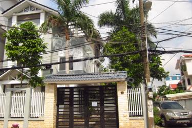 綺麗なVILLAだけど家具無し＠タオディエン