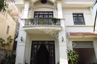 綺麗な家具無しタオディエンビラ