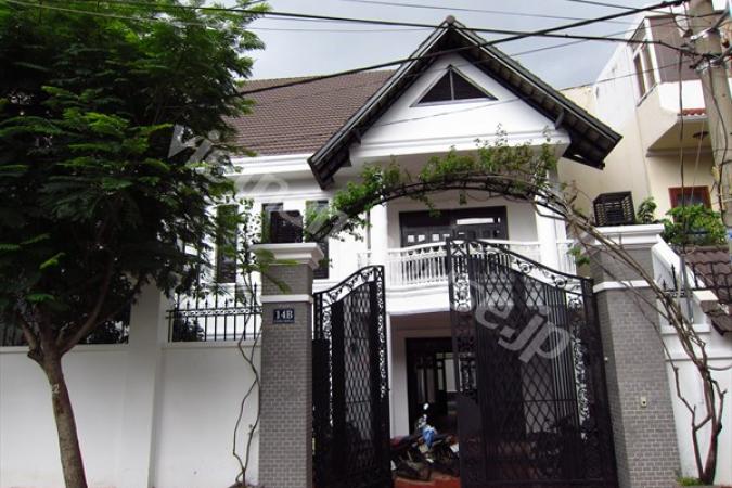 Nice Villa with private pool in District 2