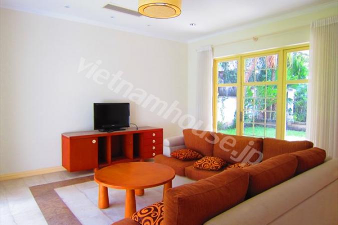 可愛いコンパウンド共有プール付き @タオディエン