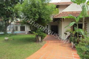 Peaceful garden villa in Thao Dien