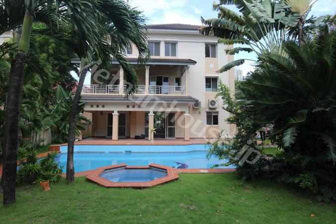 Riverside wonderful villa with big garden and private pool @ Thao dien area