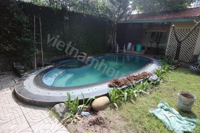 Spacious villa in Thao Dien, a few minutes walk to shops and famous restaurants