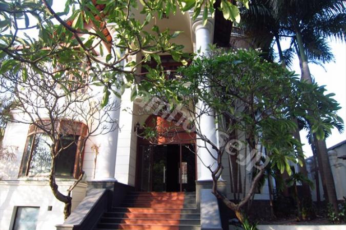 Nice Villa in District 3