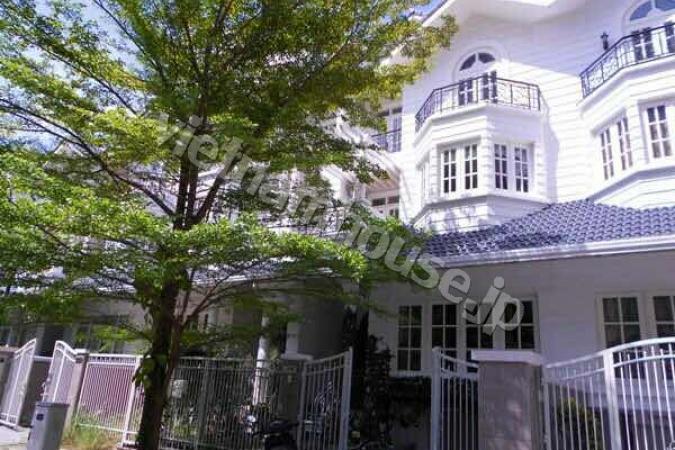 Nice villa in Saigon Pearl