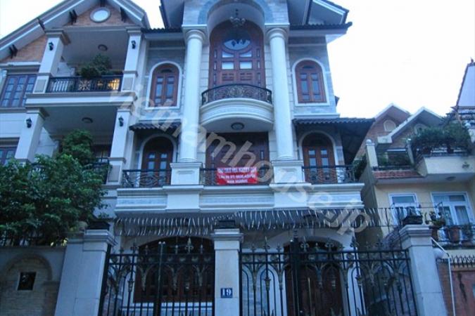 Big Villa With 6 Bedrooms On Phu Nhuan Dist