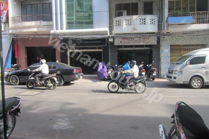 Large house in Dist 1