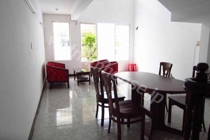 A spacious house with good price in Dist.1