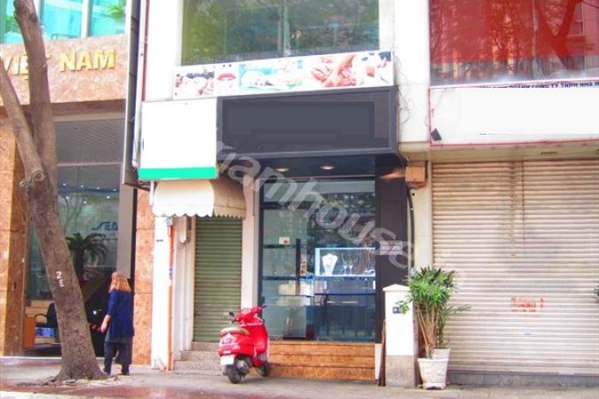 改装次第で化けそうな店舗物件。立地よし！