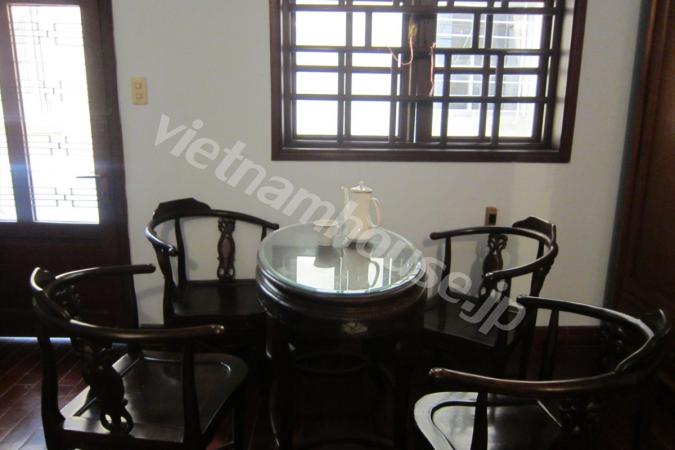 Affordable house for rent in Districts 1 around Le Thanh Ton area