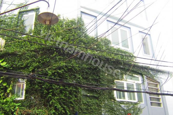 1区の大型ハウス: オフィスに最適