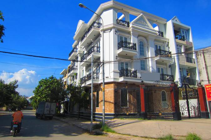 エレベーター付きオフィス向け物件