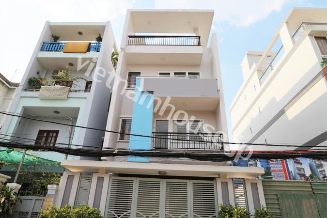 新築5ベッドルームのお洒落過ぎない戸建て