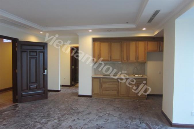 Luxury Apartment In VINCOM