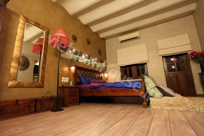 Enjoy wonderful space to live near Nguyen Hue Street, Dist 1.