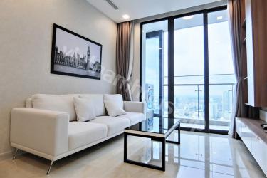 Don't miss out this super gorgeous apartment in Vinhomes Golden River