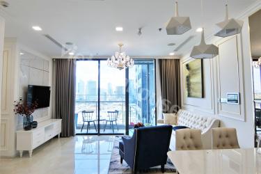 Taking advantage of Saigon river in Vinhomes apartment