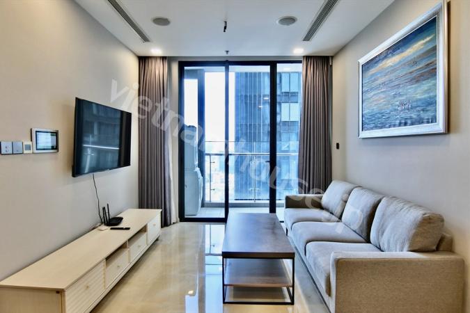 Basking in a wonderful aspect with nice river glimpses