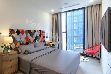 Don't look past this awesome Vinhomes Golden River apartment