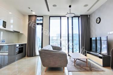 Exquisitely furnished Vinhomes apartment following by river and city view