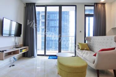 Sun-drenched Vinhomes apartment in sought-after location