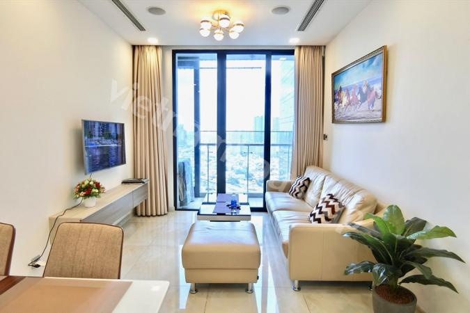 Super convenient Vinhomes apartment close to many amenities