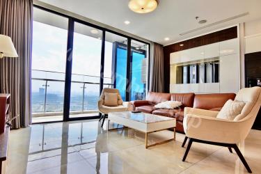 Highly recommended Vinhomes Golden River apartment