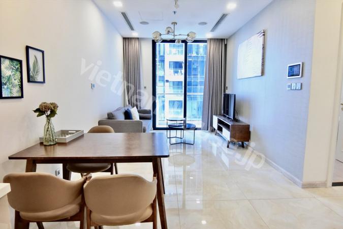 Sweeping views of Saigon river and other towers