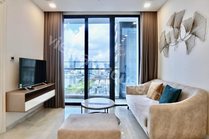 Apartment with all amenities in Vinhomes Golden River