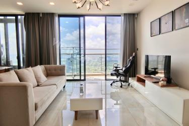 3 bedroom apartment and 1 office suitable for large families