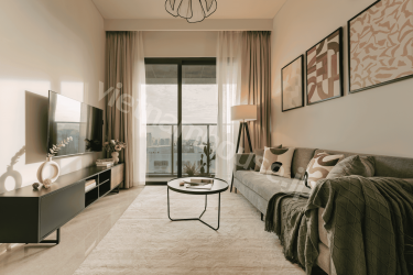 3-bedroom apartment with luxurious gray tones