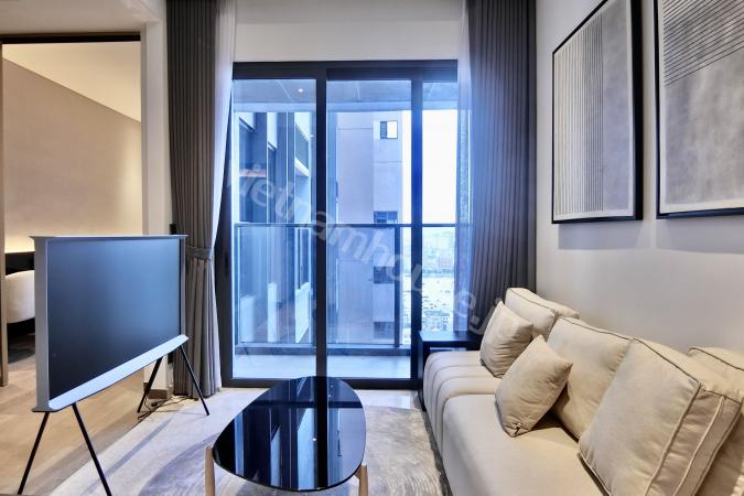 An apartment with style and sophistication 