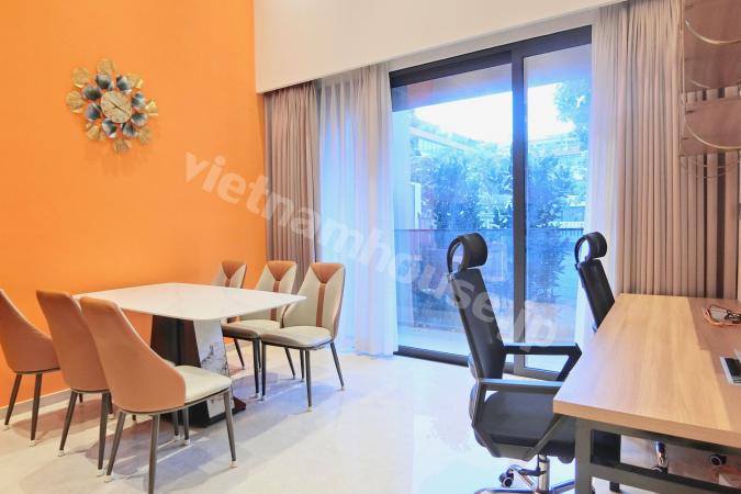 高級感ある1BEDマーク