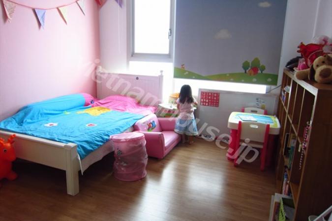 3 Bedrooms APT in XI Riverview District 2