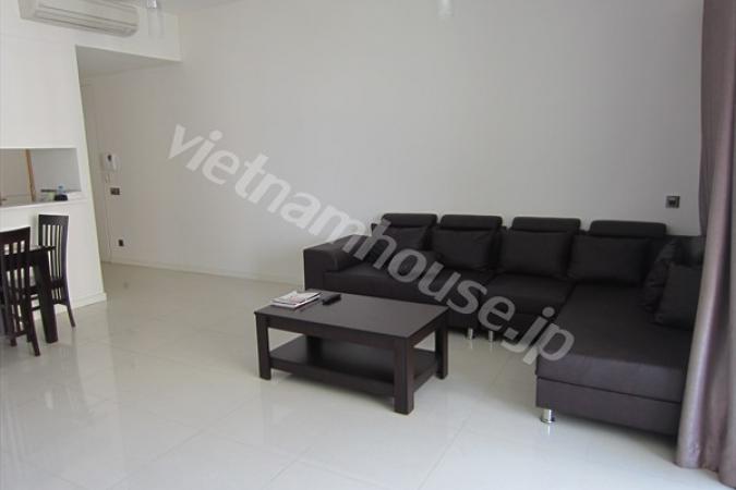 シンプル家具の1000ドル2ベッドルーム @エステッラ