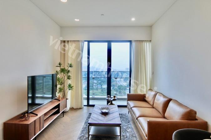 A two-bedroom apartment with a modern design and a beautiful yet minimalist style maximizes residential space