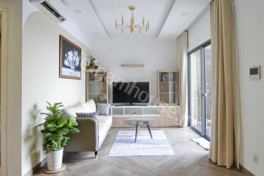 カントリー風白基調の2ベッドルーム