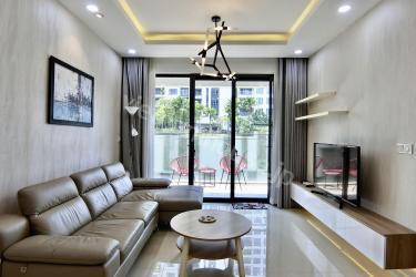 2-bedroom Apartment on a lower floor with ample storage