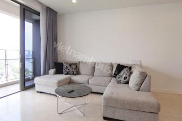 Discover Elegant Western Design in This Luxurious 3-Bedroom Apartment