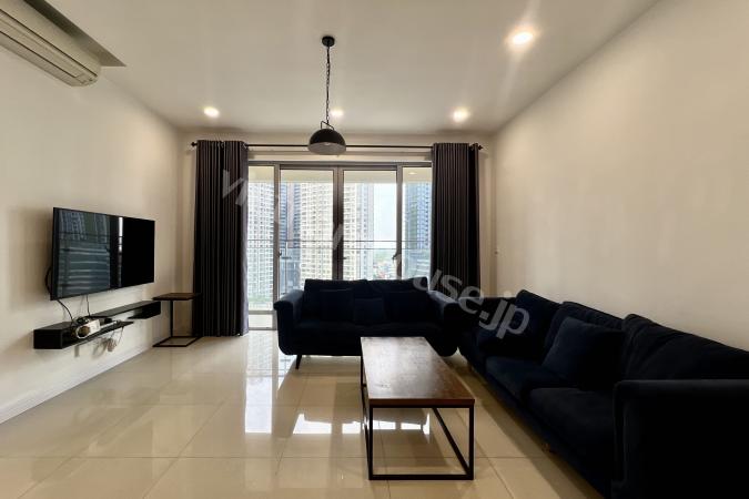 Spacious 3-bedroom at Estella Heights with unique Metro view