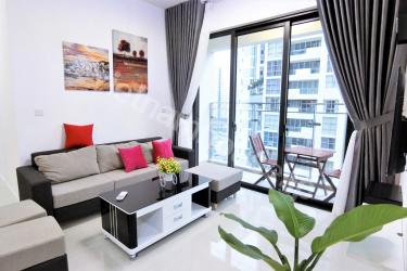 Apartment with numerous vivid colors in Estella Heights