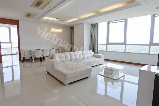 Xi Riverview - paradise for customers in District 2