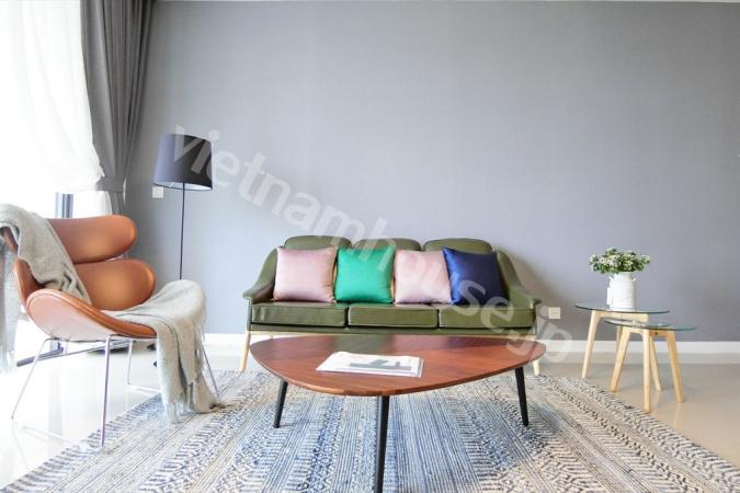 Obtain this ample apartment enough for children's playground