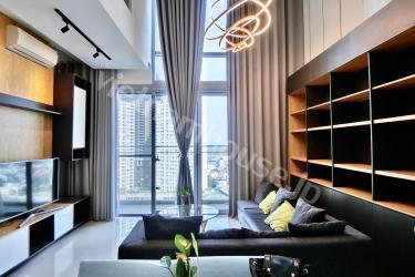 Exquisite duplex in Estella Heights