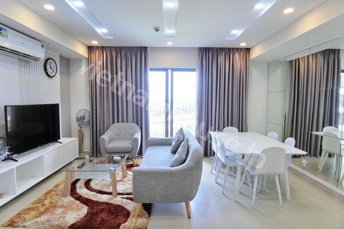 Luxury apartment with super nice view to Landmark 81