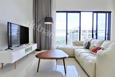 Renting this amazing Estella Heights now or never