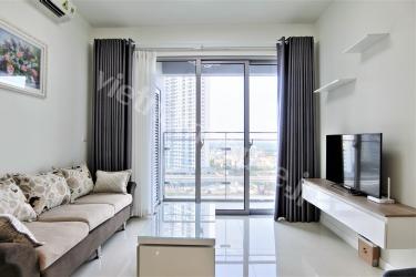 One-bedroom Estella Heights apartment and stunning interiors